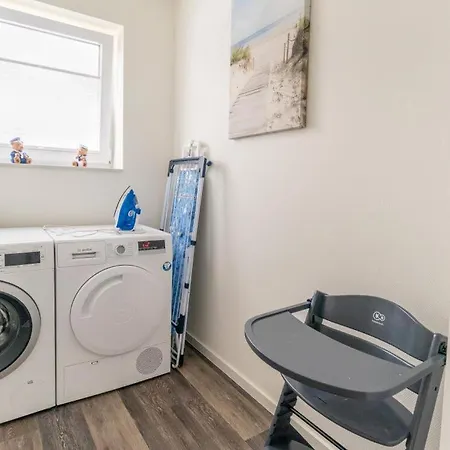 Neue Liebe Haffkrug 4 - Mit Sauna, Balkon & Strandnaehe * Kellenhusen