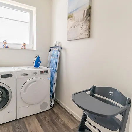 Apartment Neue Liebe Haffkrug 4 - Mit Sauna, Balkon & Strandnaehe